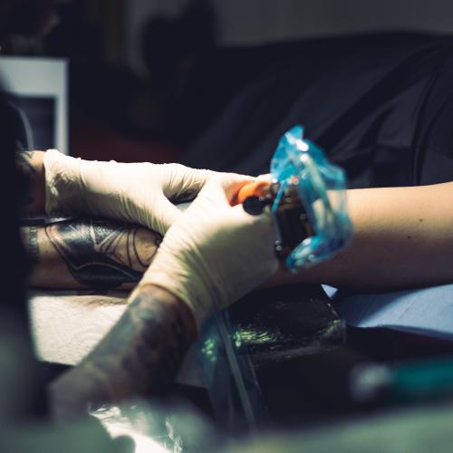 images du salon de tattoo